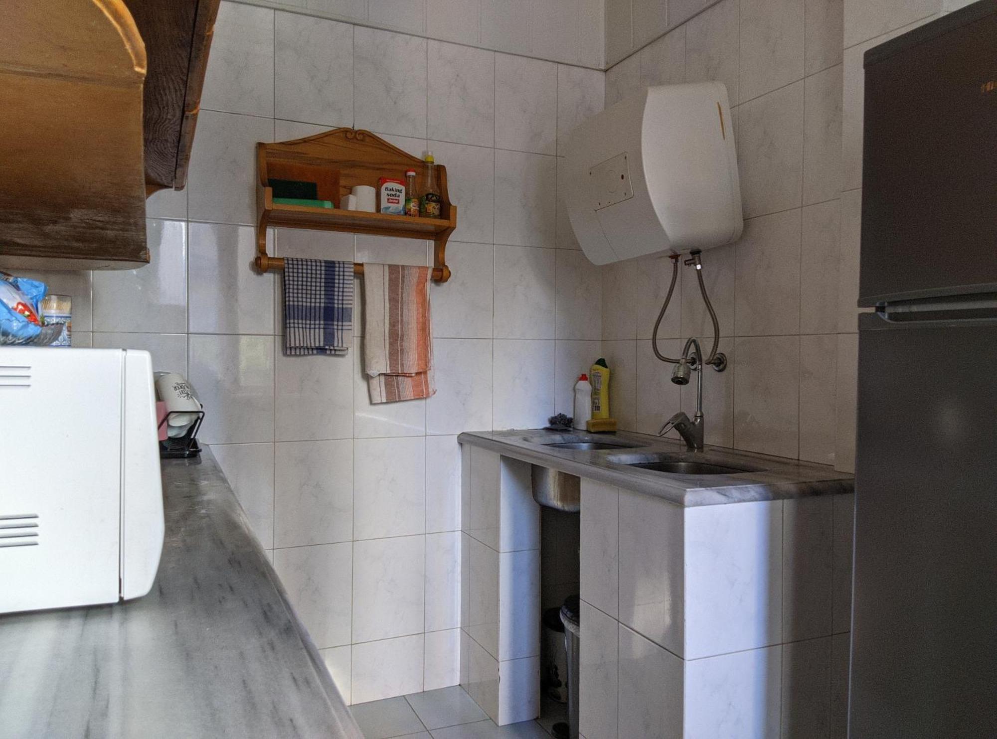 Palm Hostel Батумі Екстер'єр фото